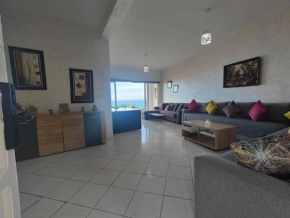 Tanger BEACH Sea-VIEW 3BR Coastal Getaway with Superfast Wifi
